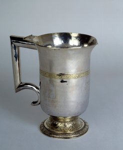 Aiguiere har ett rakt handtag i silver och guld. 1600-talets Paris, dekorativ konst av Unknown artist