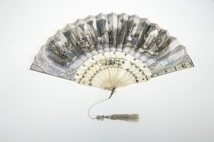Fläkt, ca 1850, målat papper, ben, silver och silke-och metalltråd tofs, Tillverkare okänd av Unknown artist