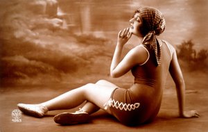 Pin-up i baddräkt. av Unknown Artist