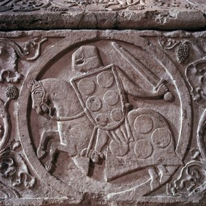 Sarkofag av riddaren av palatsfamiljen (troligen Hugh av palatset), detalj av den nedre reliefen. marmor. 1292. Toulouse, Jakobinska kyrkan av Unknown artist