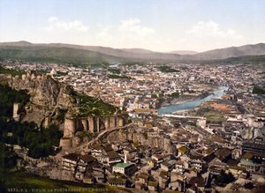 Utsikt över Tbilisi (tidigare namn Tiflis), huvudstad i Republiken Georgien - cirka 1890 Privat samling av Unknown artist