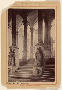 Atrio Palazzo Durazzo [i Genua, Italien]. av Unknown artist