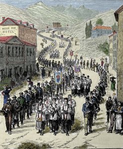 Utsikt över processionen från stationen till grottan Lourdes i Höga Pyrenéerna där Jungfrun visade sig för Bernadette Soubirous (1844-1879) 1858, nuvarande pilgrimsfärdsort. Gravyr av 1800-talet av Unknown artist