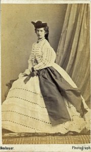 Elisabeth, kejsarinna av Österrike och drottningkonsort av Ungern (24 december 1837 - 10 september 1898) (foto) av Unknown photographer