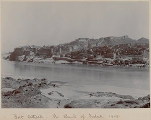 Fort Attock på stranden av Indus av Unknown photographer