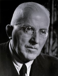 Porträtt av Hermann Staudinger (foto) av Unknown photographer