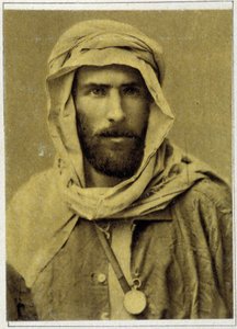 Porträtt av Savorgnan de Brazza 1882. av Unknown photographer