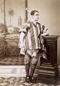 Porträtt av tunisisk judisk kvinna av Unknown photographer