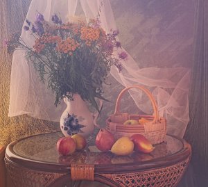 Ömtåliga blommor och frukt av UstinaGreen