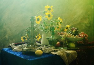 Elegant stilleben med solrosor av UstinaGreen