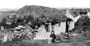 Crofters houses, Stornoway, Lewis, Western Isles, Skottland, 1924-1926. av Valentine and Sons Ltd