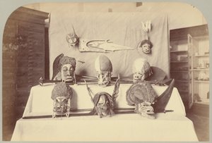 Pl. XIV. Masker etc.: Salomonöarna