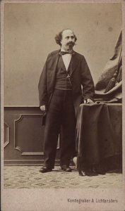 Porträtt av violinisten och kompositören Moritz Kässmayer 1831-1884, ca 1865. av Vienna . Photo studio Kundegraber and
