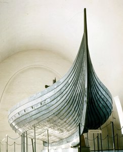 Vikingaskepp (drakkar) från Gokstad nära Oslo. Oslo Bygdoy museum, Norge.