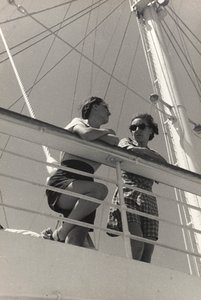 Passagerare ombord på kryssningsfartyget "Oceania", från albumet "At the Edge of Oceania 28th July to 10th August 1935 av Vincenzo Balocchi