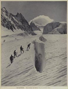 I Dauphine-regionen i de franska alperna: en spricka på glaciären Blanc på Barre des Ecrins av Vittorio Sella