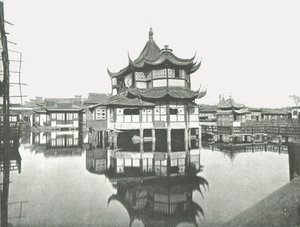 En av de offentliga teträdgårdarna, Shanghai, Kina, 1895. av W and S Ltd