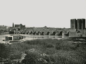 Den romerska bron, Cordoba, Spanien, 1895.
