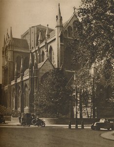 Bloomsbury Cathedral: Den katolska apostoliska kyrkan på Gordon Square, c1935.