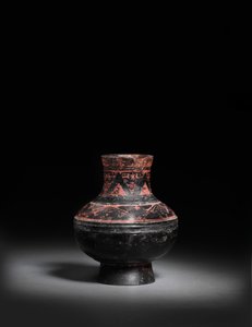 Liten rödmålad svartlackerad svart keramikburk, Hu, 476-221 f.Kr. av Warring States period Chinese School