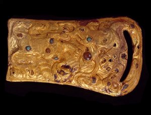 Kinesisk konst: bältesspänne i guld med ädelstenar. Västra Handynastin (206 f.Kr.-25 e.Kr.). Paris, Cernuschi-museet