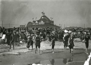 Strandscen, Coney Island, ca 1910-21 av William Davis Hassler