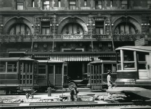 Hotel Astor, ca 1910-21 av William Davis Hassler