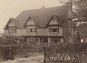 Hawkhurst Place, Highgate, Kent (svartvitt foto) av William Galsworthy Davie