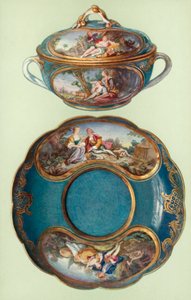 Ecuelle och stativ, Sevres, turkosblå, med paneler efter Boucher (färg litho) av William Gibb