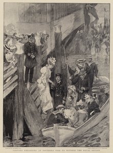 Besökare som går ombord vid Southsea Pier för att bevittna marinens genomgång av William Hatherell