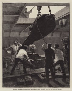 HMS Northamptons beväpning på Chatham Dockyard, med en 18-tons kanon i batteriet.