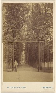 Trinity Cole Avenue av William Nichols and Sons