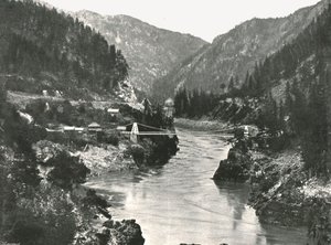 Klippiga bergen: Fraser Canyon och Cariboo Road Bridge, nära Spuzzum, Kanada, 1895.