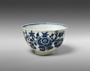 Teskål, c. 1770-1783 (softpaste porslin med transfertryck) av Worcester Porcelain Manufactory