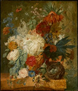 Stilleben med blomsterbukett och fågelbo