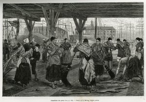 Avsaltning av skinnen, genom att kvinnor skrapar resterna av bestarna som sträcks ut under strukturerna i hallarna i Antwerpens hamn. Gravyr av X.Mellery, för att illustrera historien om Belgien, av Camille Lemonnier, publicerad i Tour du monde, redigera av Xavier Mellery