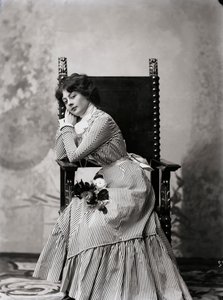Feminint porträtt av Henry Charles Fehr