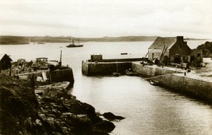 Isle of Ouessant: hamnen i Lampaul vid högvatten, cirka 1900-1920 (foto) av . .