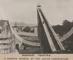 Samrat Yantra vid Jaipur Observatory, Indien av Frederick (attr. to) Barnard