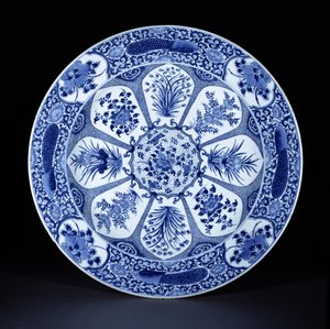 Blå och vit tallrik, Kangxiperiod, ca 1700 (porslin)
