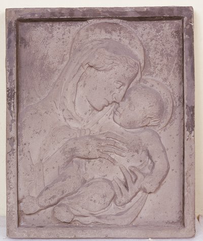 Madonna och barn (ca 1386-1466). av (Workshop of) Donatello
