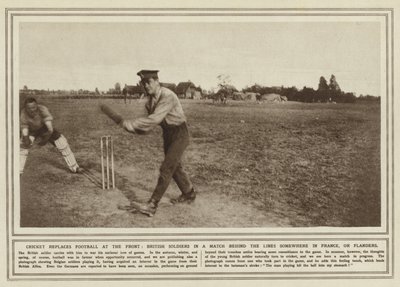 Cricket ersätter fotboll vid fronten, brittiska soldater i en match bakom linjerna någonstans i Frankrike, eller Flandern (s/v foto) av (after) English photographer