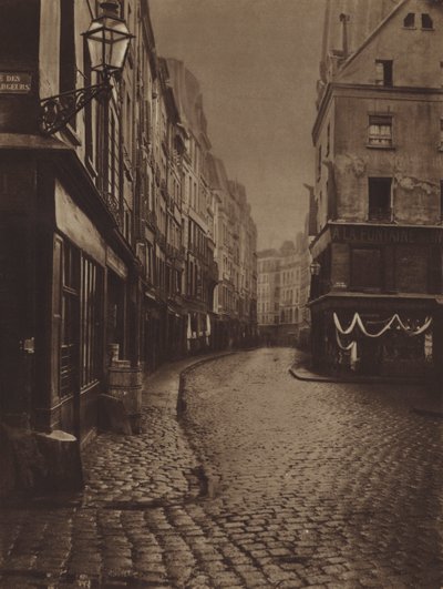 Rue Saint-Honore, tagen från korsningen mellan Rue de la Lingerie och Rue des Dechargeurs (s/v foto) av (after) French Photographer