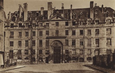 Huvudentrén till Lycee Louis-le-Grand 1887 (s/v foto) av (after) French Photographer