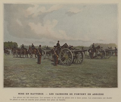 När du sätter i batteriet, går The Caissons på baksidan (färgad bild) av (after) French Photographer
