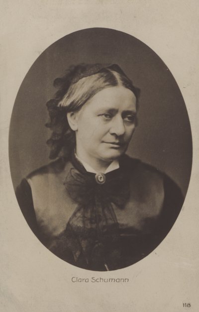Clara Schumann, tysk pianist och kompositör (svartvitt foto) av (after) German photographer