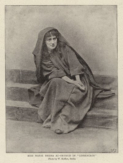 Fröken Marie Brema som Ortrud i "Lohengrin" (svartvitt foto) av (after) German photographer
