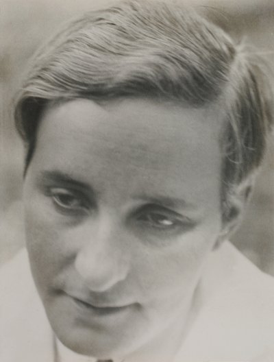 Självporträtt, ca 1931. av Aenne Biermann
