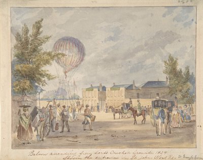 Ballong som stiger upp nära ingången till Lord