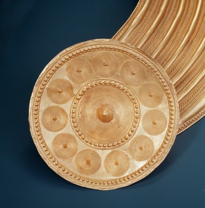 Collar, Ardcrony, County Tipperary, sen bronsålder, 800-700 f.Kr. (guld) (detalj) (se även 390401) av Age Bronze